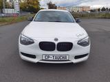 BMW 114 Baureihe 1 Lim. 3-trg. 114 i, KLIMA, NAVI! - BMW 114 mit Benzin-Antrieb