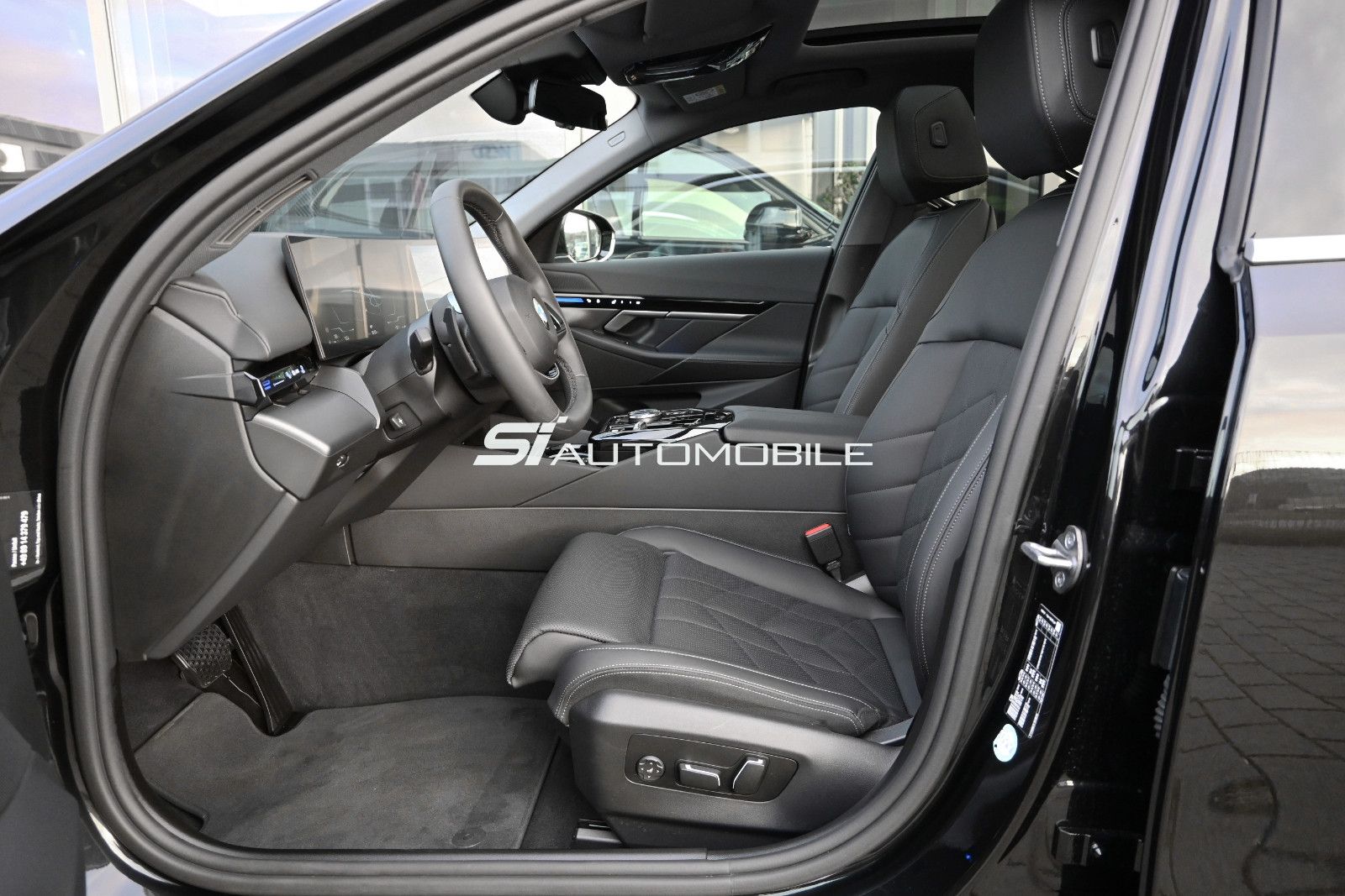 Fahrzeugabbildung BMW 520d °KOMFORTSITZE°PANO°SITZKLIMA°STANDHEIZ°360°