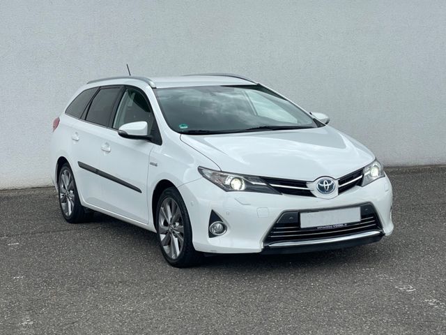 Toyota Auris Touring Sports Hybrid Executive