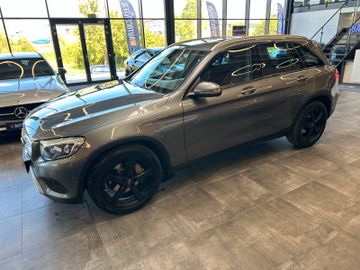 MYAUTOCENTER – Gebraucht- und Jahreswagen mit Werkstattservice in Pfaffenhofen Mercedes-Benz GLC *TÜVSERVICE NEU*TEMPO*AHK*SitzHZ*NAV*PDC*