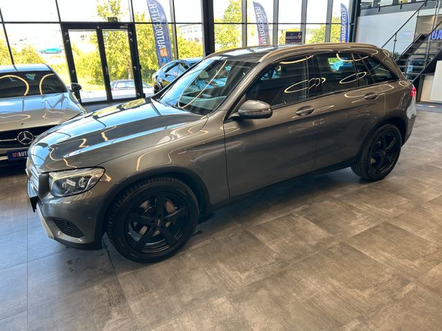 MYAUTOCENTER – Gebraucht- und Jahreswagen mit Werkstattservice in Pfaffenhofen Mercedes-Benz GLC *TÜVSERVICE NEU*TEMPO*AHK*SitzHZ*NAV*PDC*