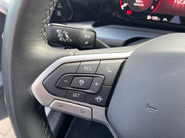 Golf Variant 1.5 TSI Active  Navi digitales Cock