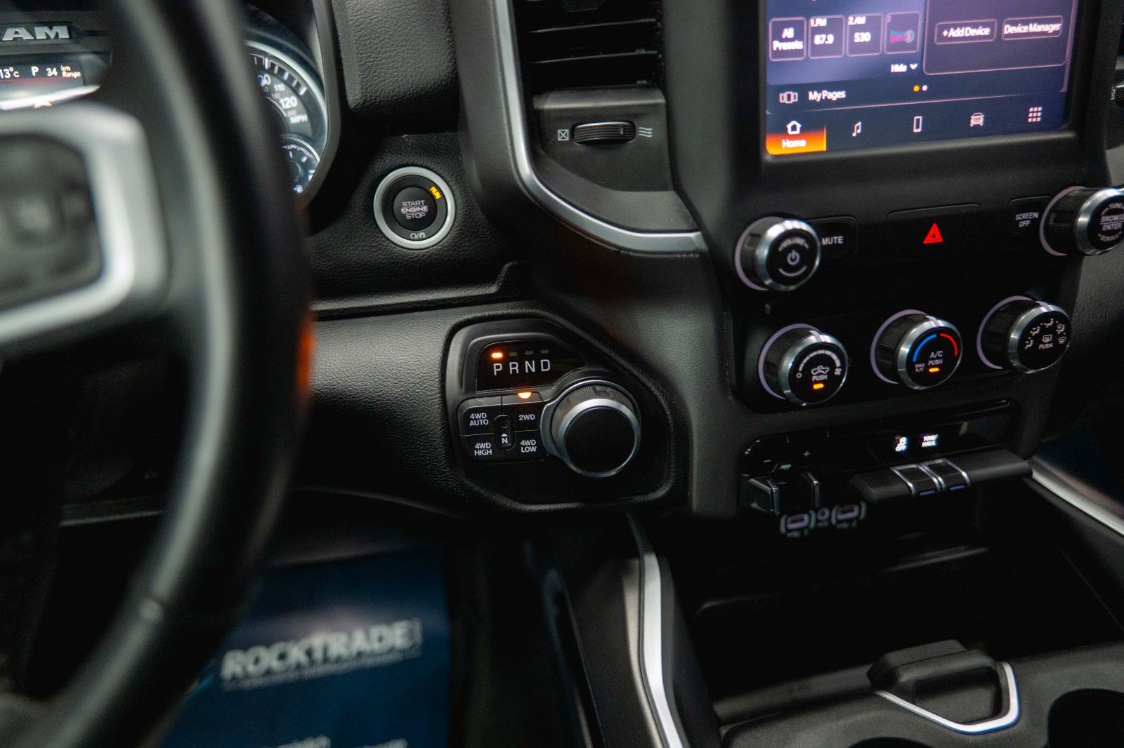 Fahrzeugabbildung Dodge RAM 5.7 V8 HEMI 4x4 OFFROAD Night-Paket *LED*19%