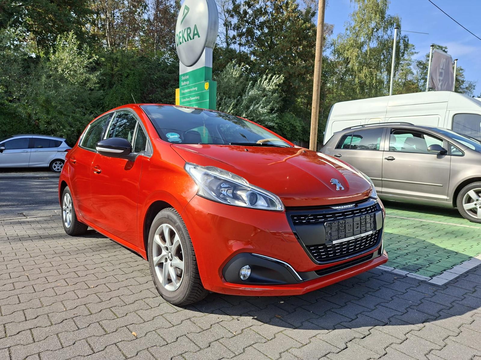 Peugeot 208 Allure PDC Klima Sitzheizung
