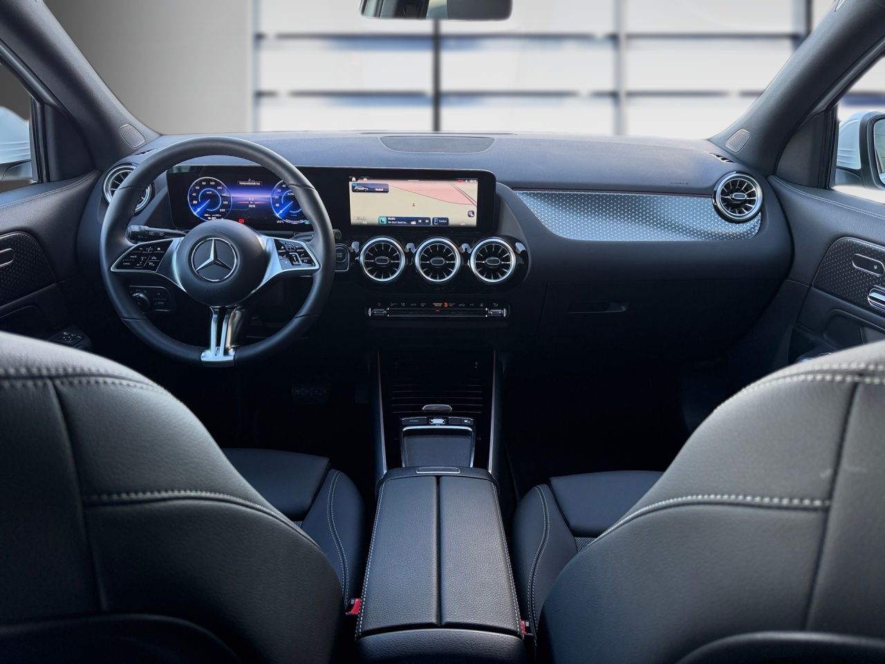 Fahrzeugabbildung Mercedes-Benz EQA 250+ BONUS+PROGR.+MEMORY+VERKZ.ASS+LHZG+CARP