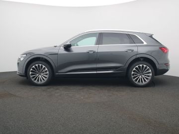 Audi Q8 e-tron - 4