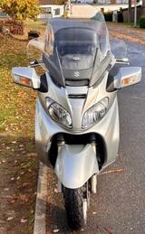 Suzuki Burgman 650 - SUZUKI ROLLER