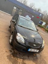 Kia Rio zu verkaufen  zuverlässig & sparsam - Kia Rio in Saarbrücken