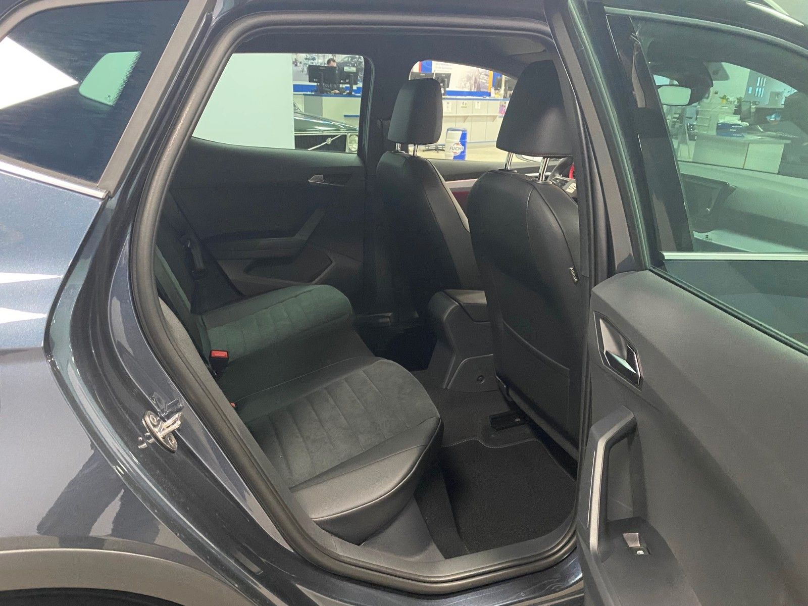 Fahrzeugabbildung SEAT Arona 1.0 TSI FR Garantie 2030+voll LED++KAMERA+