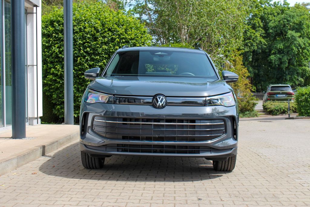 VW Tiguan 2.0 TDI/ IQ.DRIVE/ H&K/ MATRIX/ DISCOVER VW Tiguan 2.0 TDI/ IQ.DRIVE/ H&K/ MATRIX/ DISCOVER
