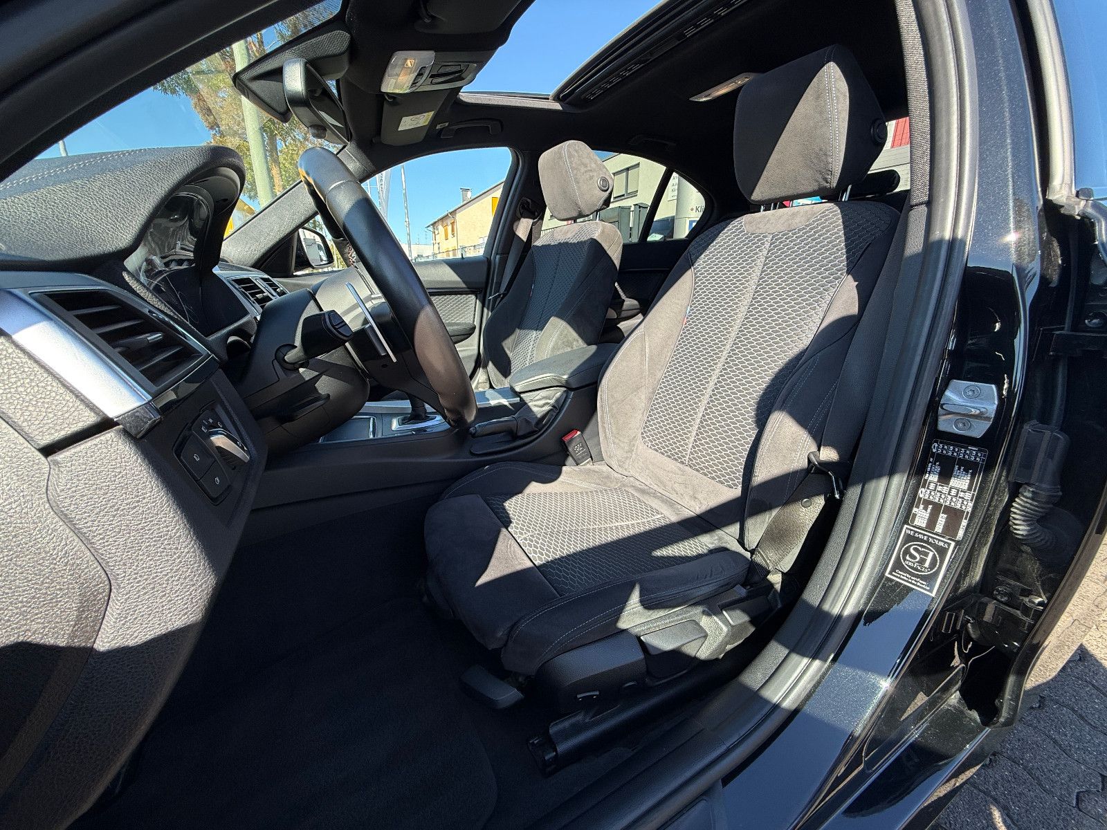 BMW 320 d M Sport Sport-Aut. HUD foto 11