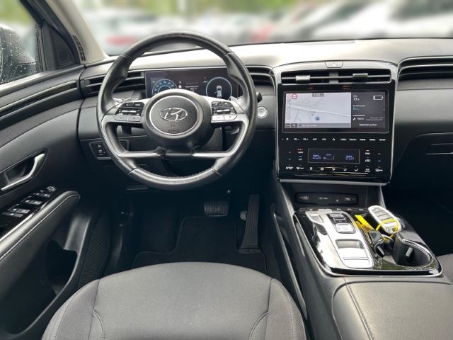 Fahrzeugabbildung Hyundai Tucson Trend Plug-In Hybrid 4WD Navi+el. Heckkla