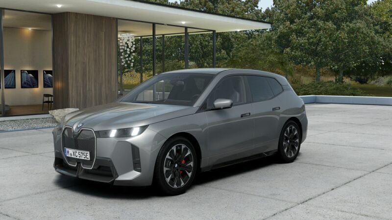 BMW iX