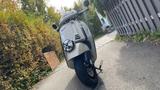 Vespa GTV 300 E5 - VESPA BEIGE ROLLER