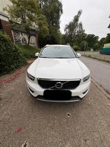 Volvo XC40 T2 MomentumPro, 1. Hand, Standheizung - Volvo XC40 von privat