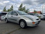 Ford Focus 1.6 Trend - Ford Focus aus 2000: 1.6