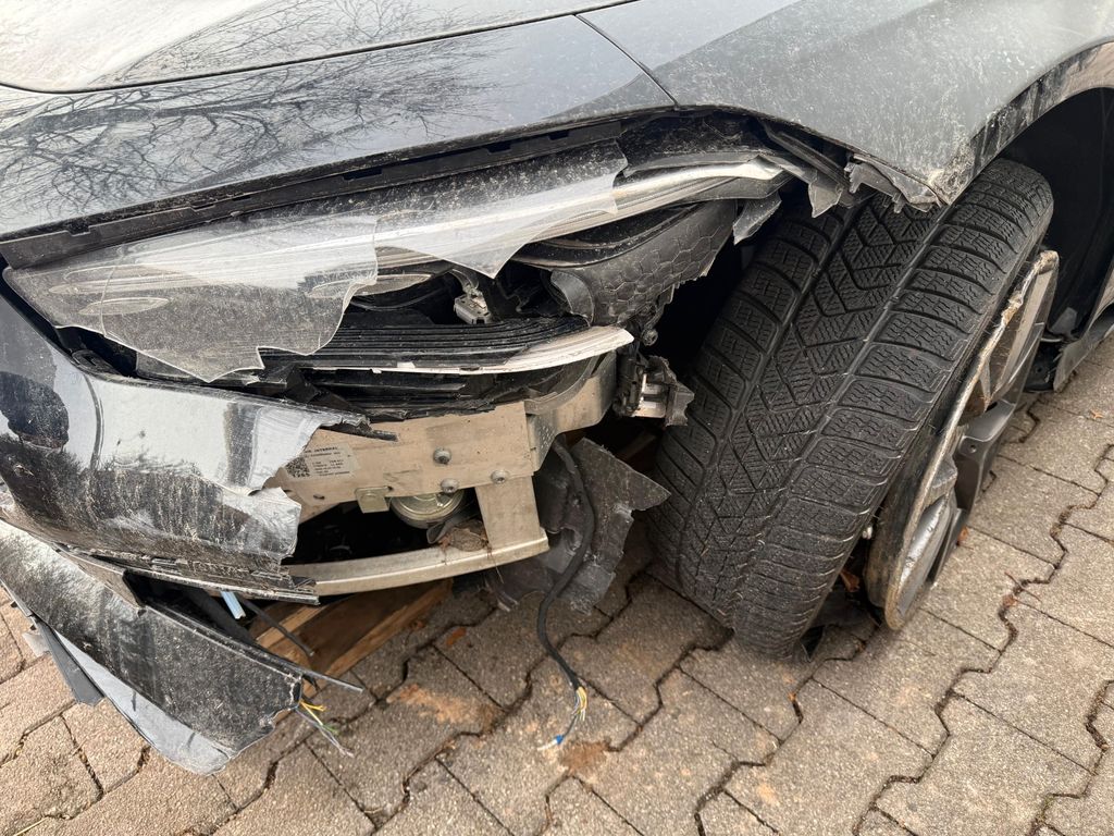 MERCEDES-BENZ CLE 200 Coupe Edition AMG LINE ADVANCED PLUS MERCEDES-BENZ CLE 200 Coupe Edition AMG LINE ADVANCED PLUS