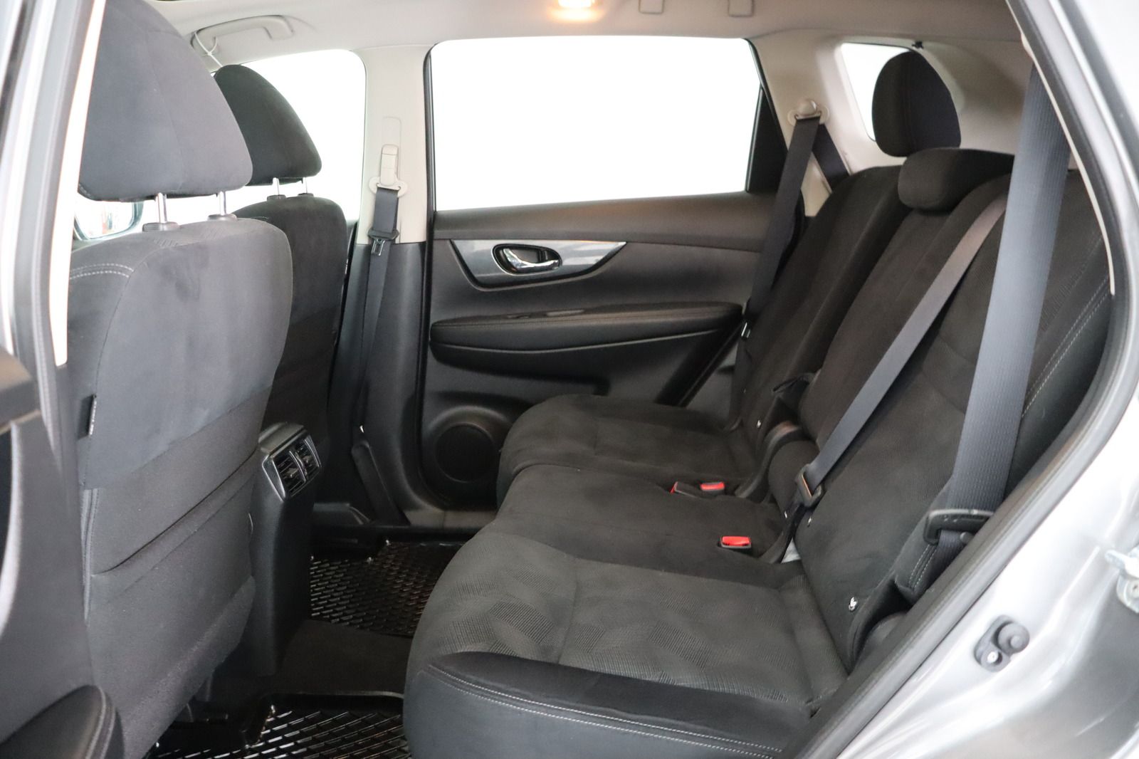 Fahrzeugabbildung Nissan X-Trail 1.6 dCi Automatik
