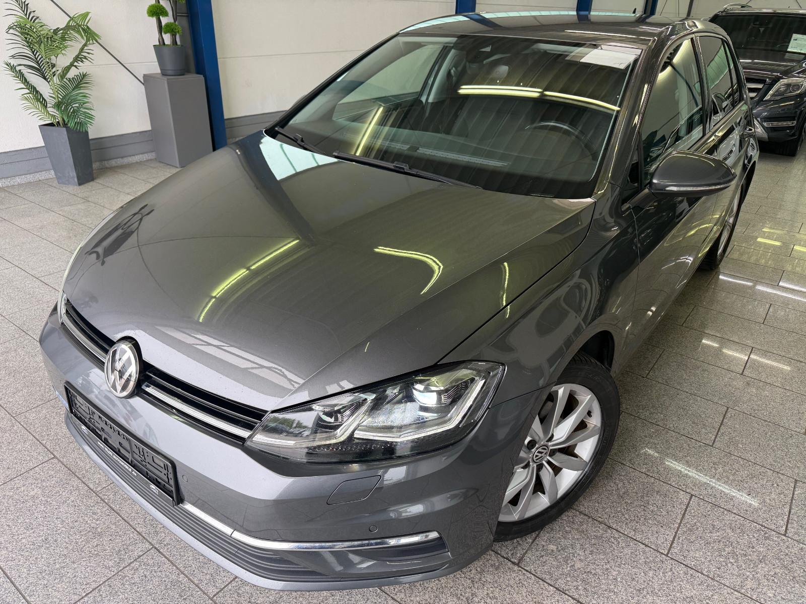 Volkswagen Golf VII 1.6 TDI*AUTOM*LED*ACC*LANE*PDC*MFL*AHK