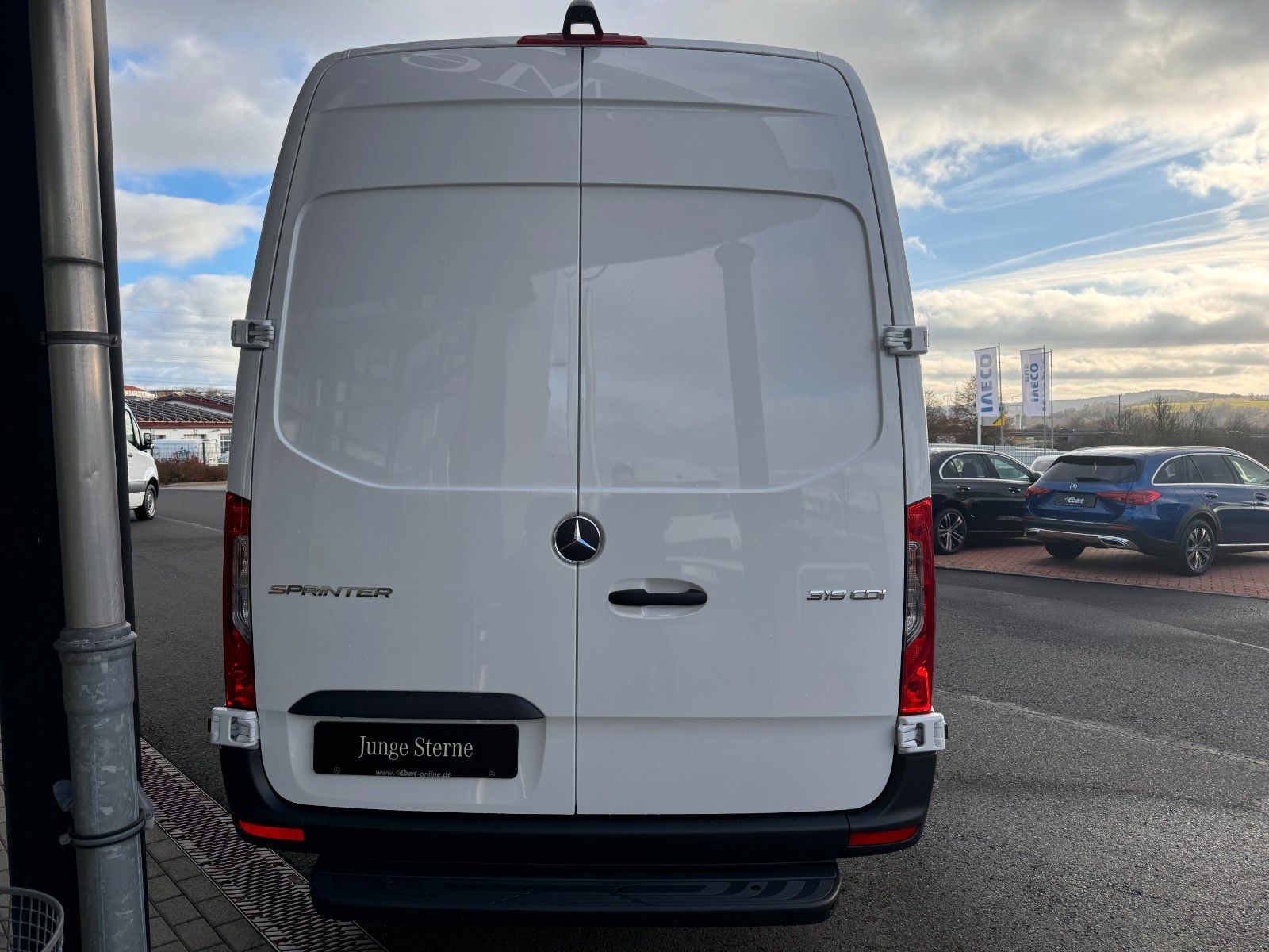 Fahrzeugabbildung Mercedes-Benz Sprinter 319 CDI 4325 Klimaautom Kamera LED