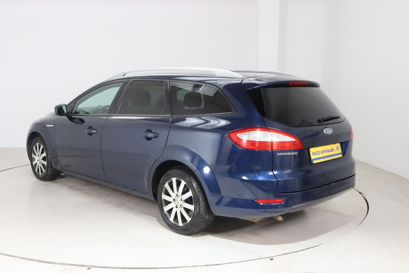 Fahrzeugabbildung Ford Mondeo Turnier 2.0 Ambiente * HU/AU neu
