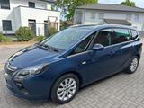 Opel Zafira Tourer 2.0 CDTI Business Edition 125k... - Opel Zafira Tourer Edition mit Diesel-Antrieb