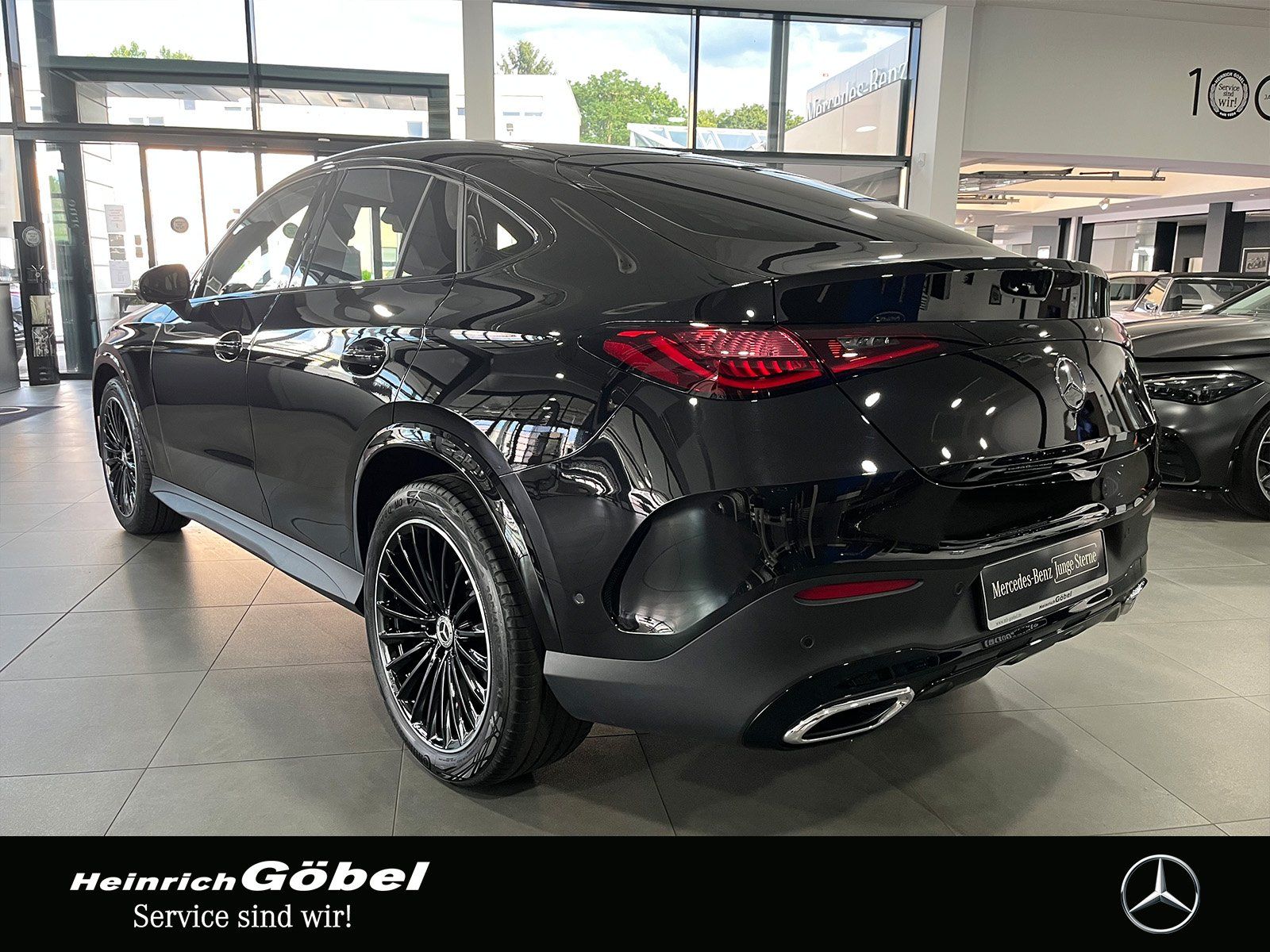 Fahrzeugabbildung Mercedes-Benz GLC 300 d 4M Coupé AMG+PANORAMA+DIGITAL+20"+AHK
