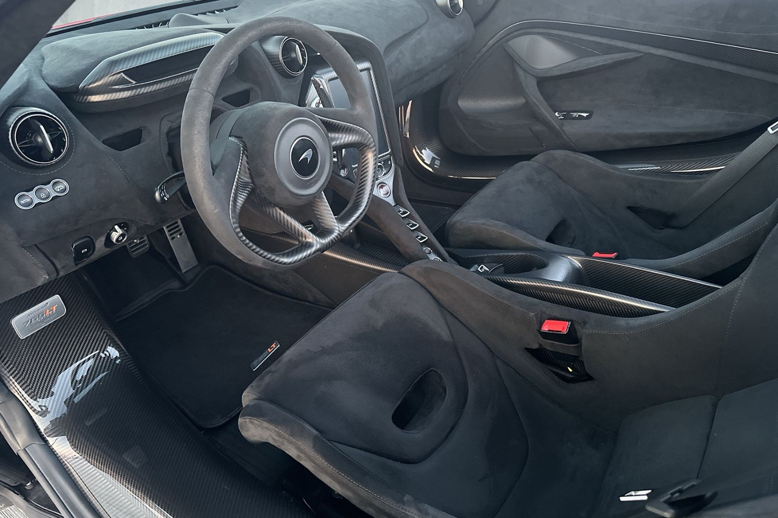 Fahrzeugabbildung McLaren 765LT Spider*All Carbon Packs*Stealth*Lift*