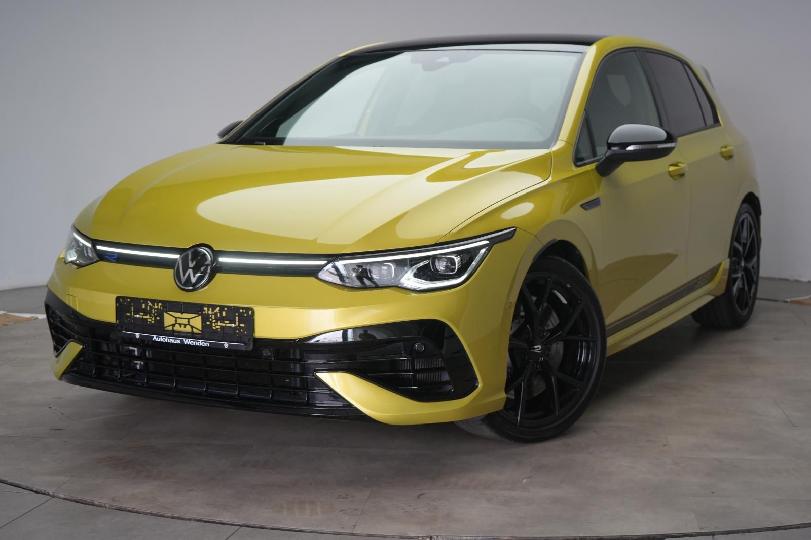 Volkswagen Golf R Performance 333 limited edition 2.0 TSI 4 foto 3