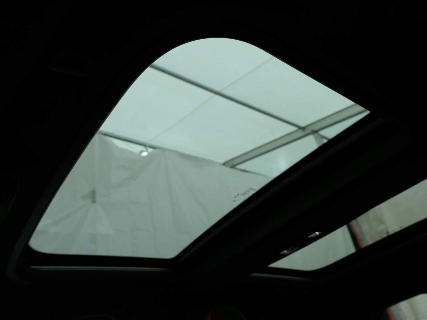 Fahrzeugabbildung MINI Cooper C John Cooper Works Trim Ambi. HUD Pano