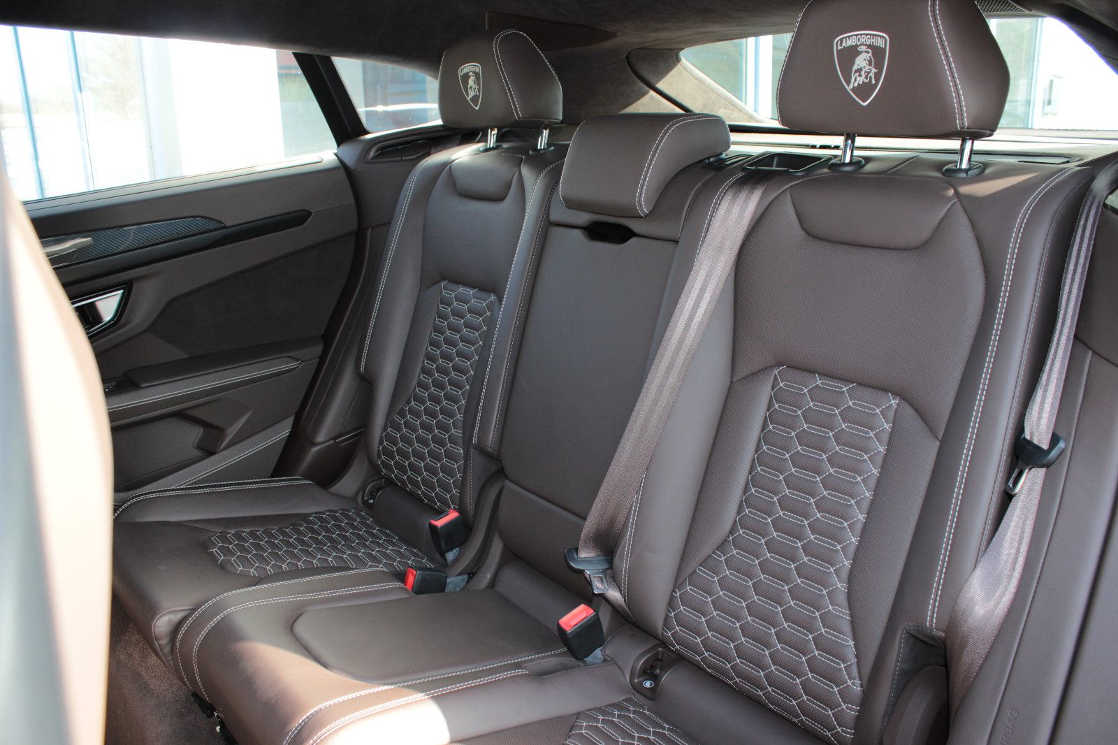 Fahrzeugabbildung Lamborghini Urus *1. Hand* *B&O Sound* *Carbon* *Q-citura*