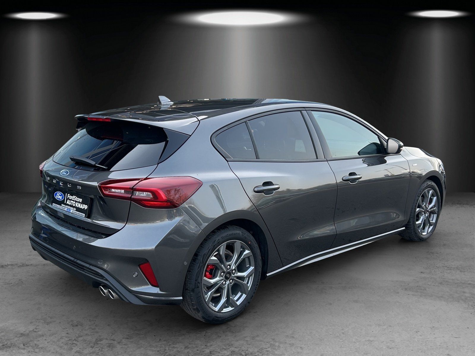 Fahrzeugabbildung Ford Focus ST-Line 5 Türer Styling Pak. Winter Pak.