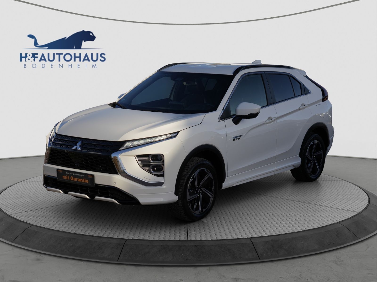 Mitsubishi Eclipse Cross Plus Select Hybrid 4WD/1.HAND/NAVI