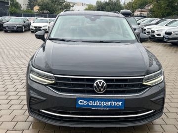 Volkswagen Tiguan - 4