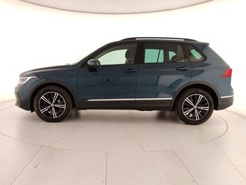 Volkswagen Tiguan - 4