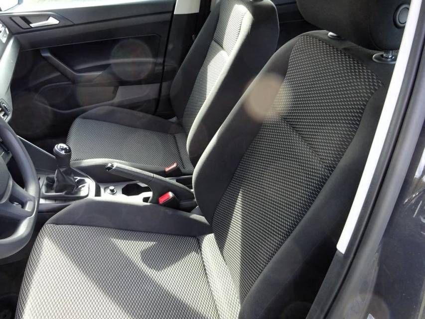 Fahrzeugabbildung Volkswagen Polo VI 1.0 Trendline