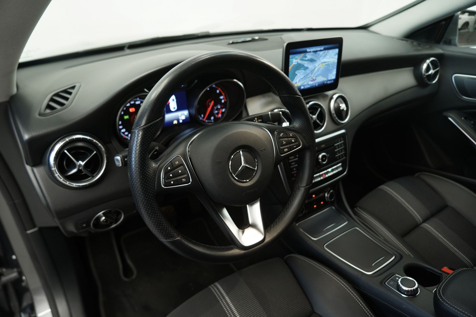 Mercedes Benz Cla 200