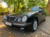 Mercedes-Benz E 270 CDI ELEGANCE Automatik,Klima, eGSD ! - Mercedes-Benz E 270 Gebrauchtwagen