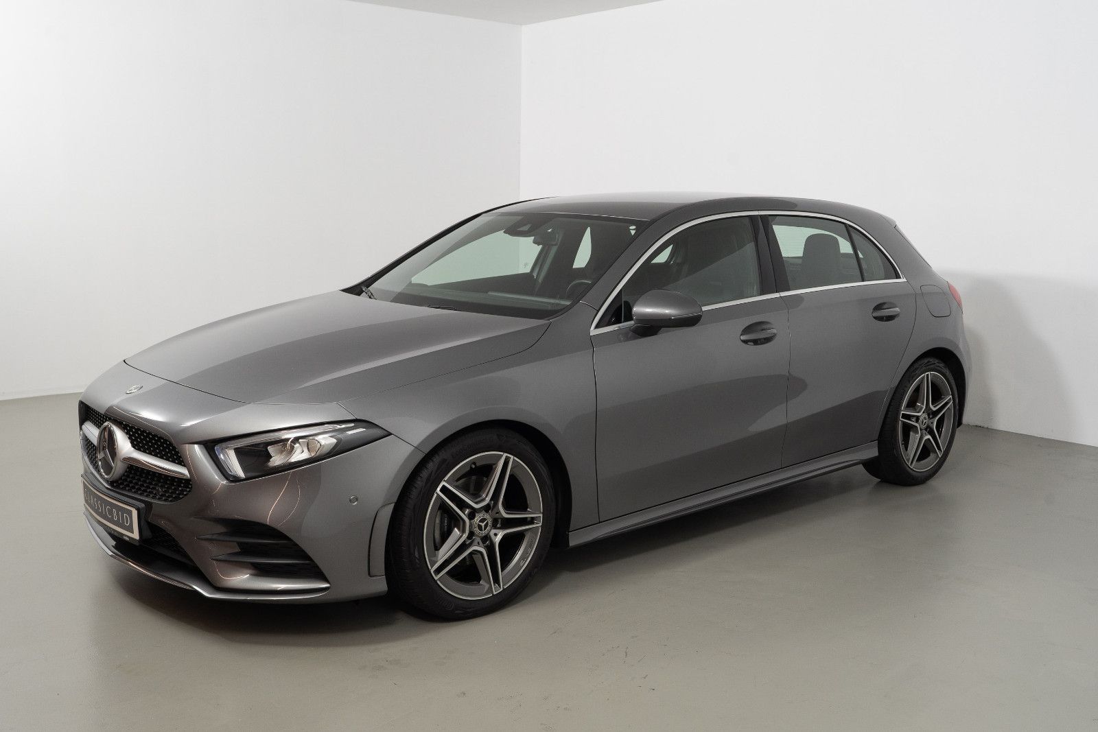 Mercedes-Benz A 180 AMG Line