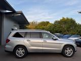 Mercedes-Benz GL 500 BlueEff 4Matic,Pano,Fond TV,7-Sitze,H&K - aus 2012: Geländewagen