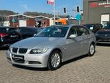 BMW 320i Limousine Automatik *SCHIEBEDACH*PDC - BMW 3 Series aus 2006