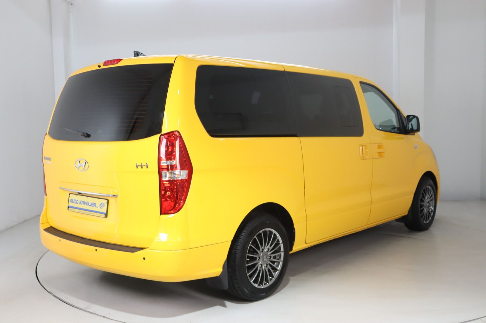 Fahrzeugabbildung Hyundai H-1 2.5CRDi Starex * RFK * Lenkradhzg. * Navi