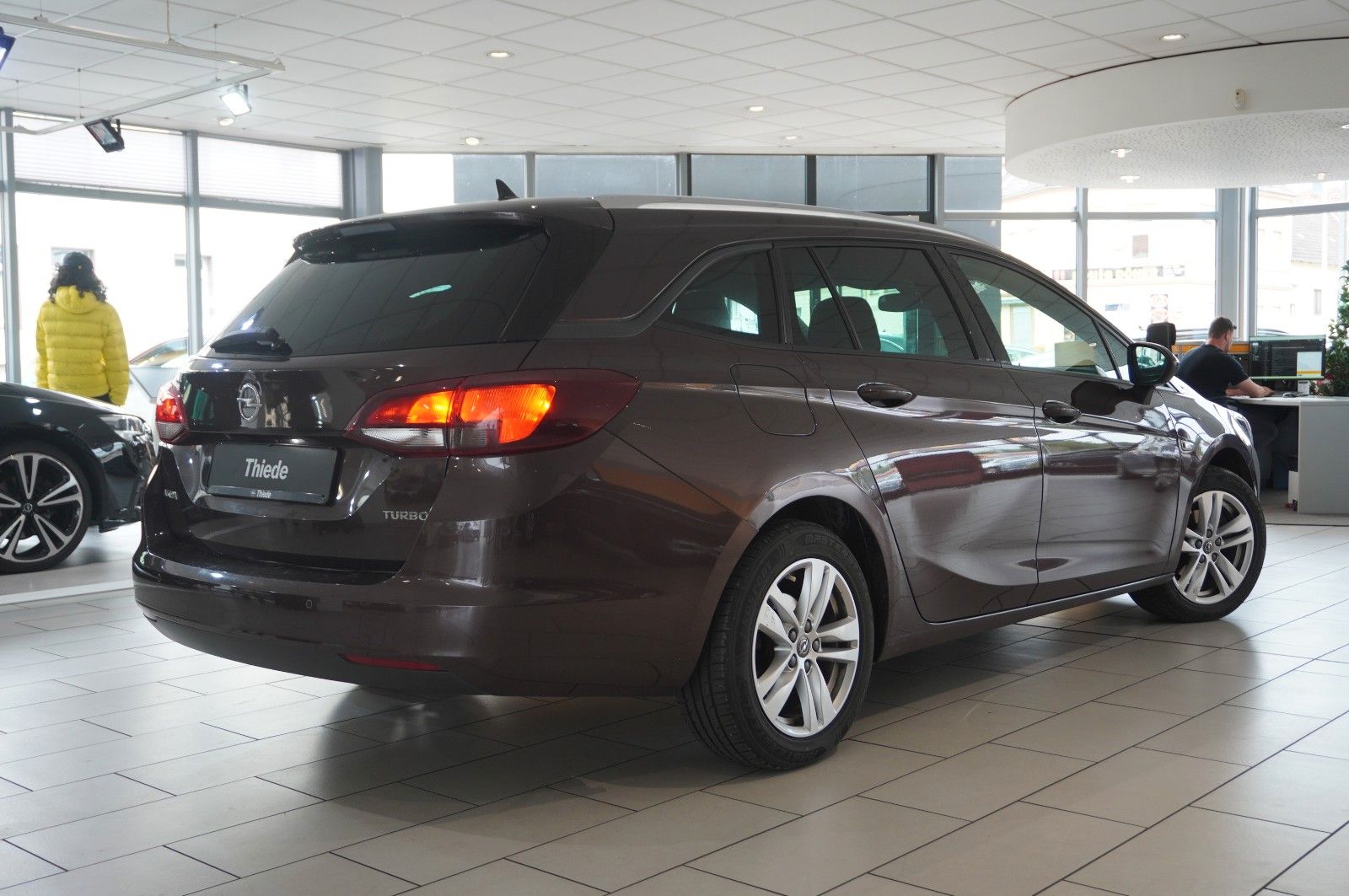 Fahrzeugabbildung Opel Astra K ST 1.4T ON NAVI/LED/KAMERA/SHZ/SPORT/PDC