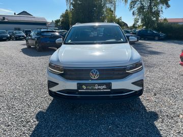 Volkswagen Tiguan - 3