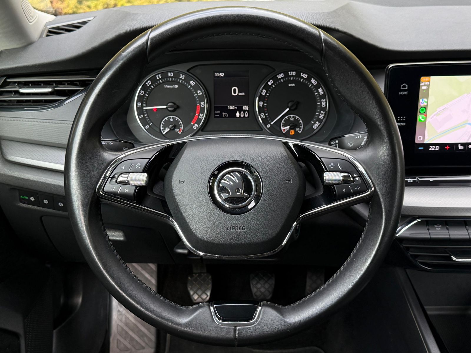 Fahrzeugabbildung SKODA Octavia 2.0 TDI Ambition LED+SHZ+AHK+CARPLAY+DAB