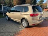 Volkswagen Touran 1.6 TDI Comfortline KLIMA LED NAVI ALU - Volkswagen Touran mit Diesel-Antrieb: Kleinbus, 1.6