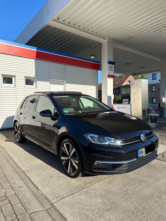 Image of Volkswagen Golf