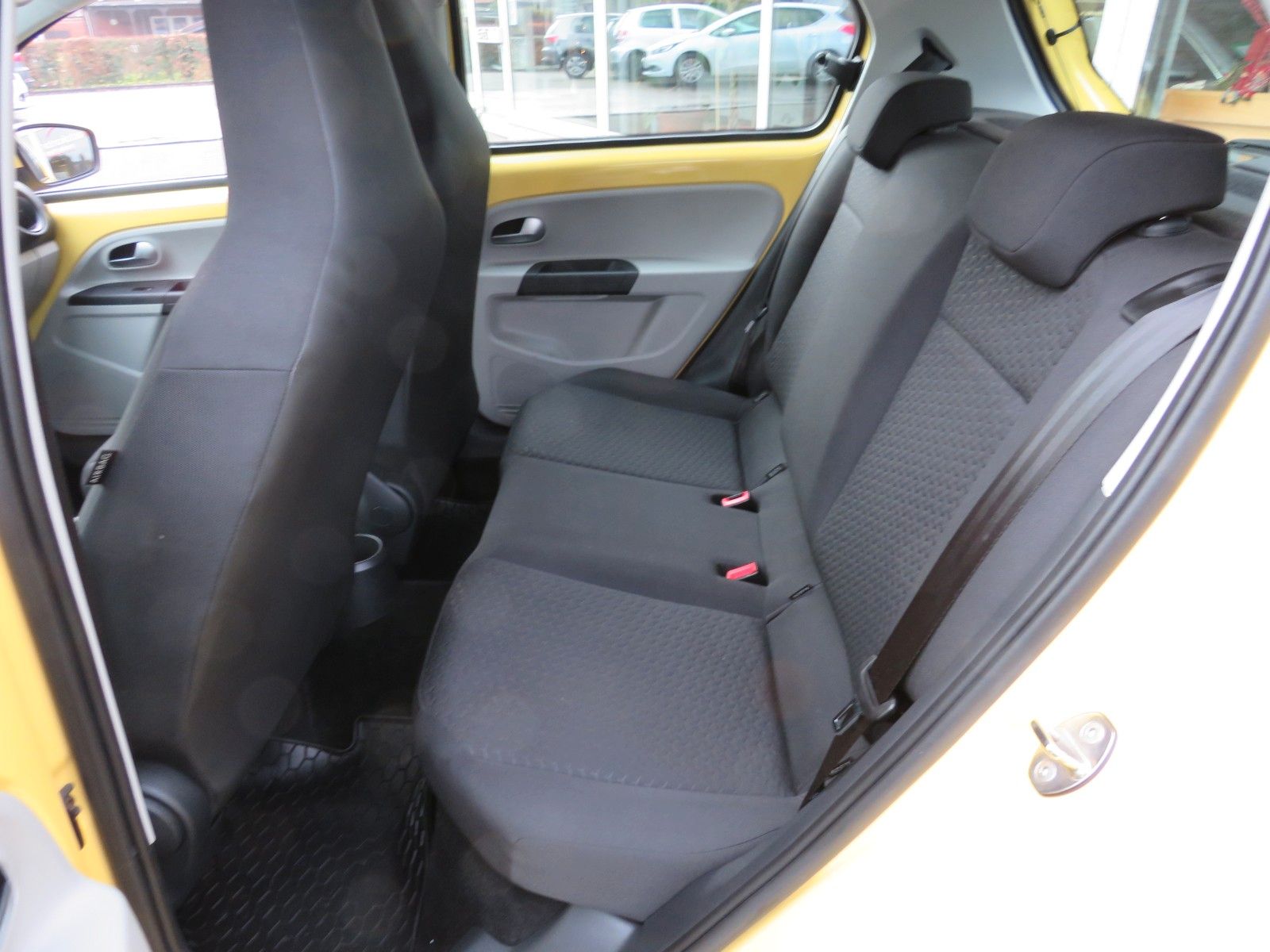 Fahrzeugabbildung SEAT Mii Style 4T SITZH MAPS&MORE PDC GRA