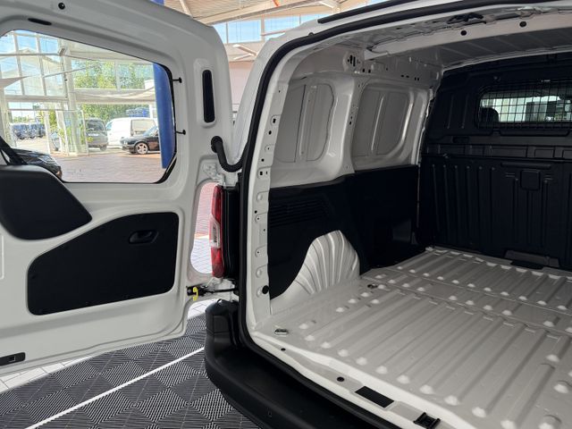 Opel Combo Cargo E 1.5D KLIMA WINTERPAK SITZH APP PDC