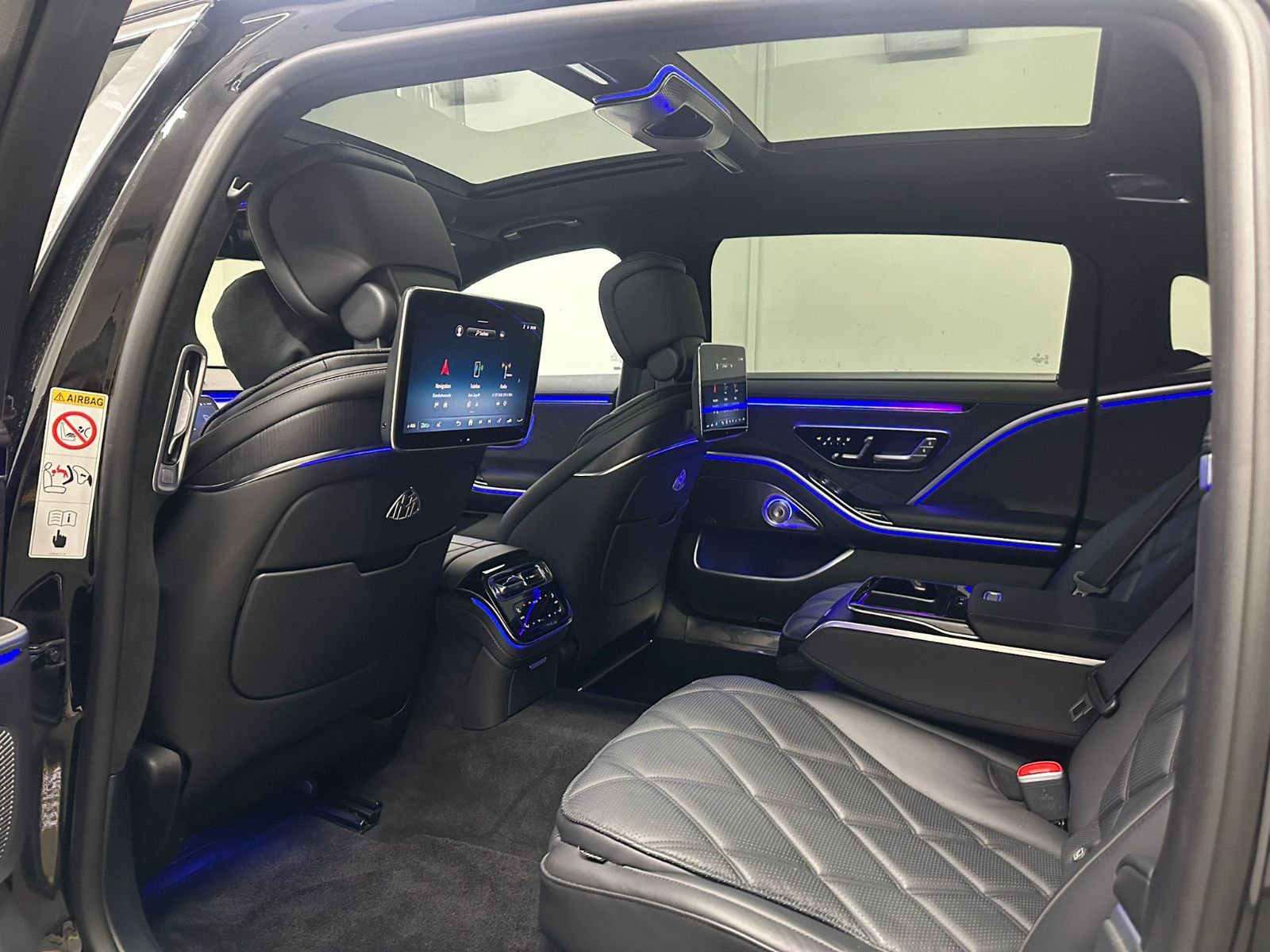 Fahrzeugabbildung Mercedes-Benz S 680 Maybach 4 matic *PANO*BURMESTER 4D*